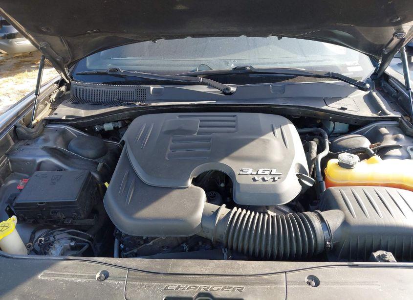 Photo 10 of 2016 Dodge Charger SXT (VIN 2C3CDXHG4GH281497)