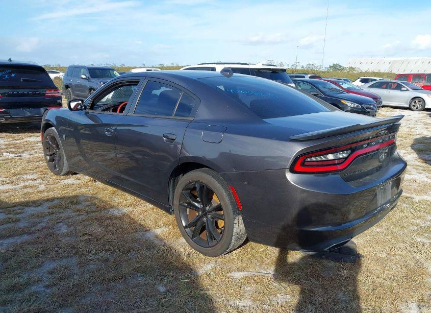 Photo 3 of 2016 Dodge Charger SXT (VIN 2C3CDXHG4GH281497)