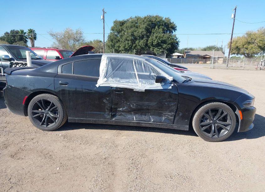 Photo 13 of 2016 Dodge Charger SXT (VIN 2C3CDXHG4GH332853)