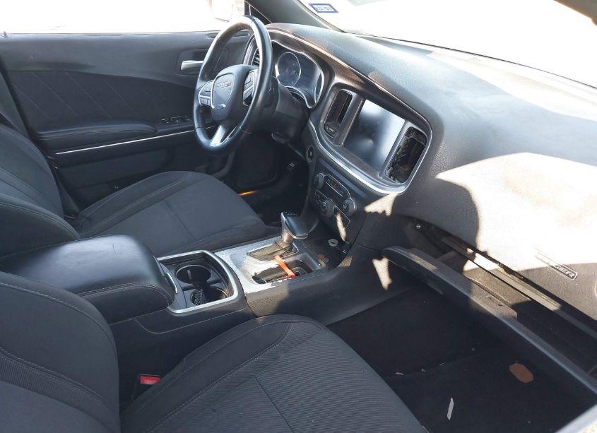 Photo 5 of 2016 Dodge Charger SXT (VIN 2C3CDXHG4GH332853)