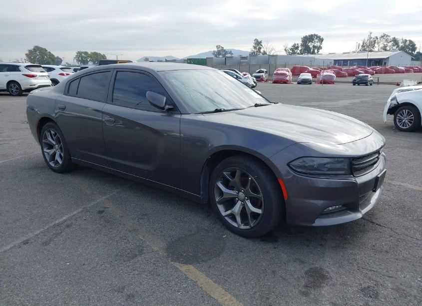 2016 Dodge Charger SXT (VIN 2C3CDXHG4GH350799) main photo