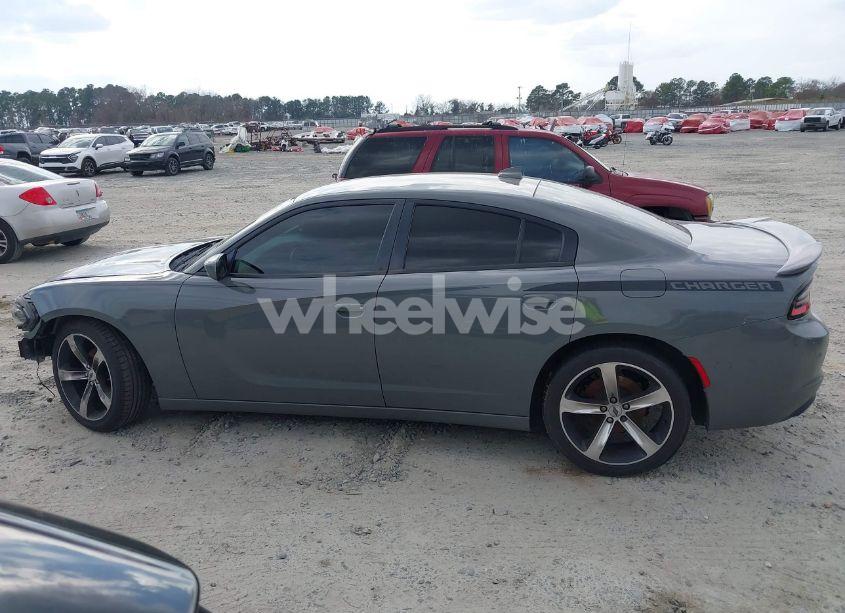 Photo 14 of 2017 Dodge Charger SXT RWD (VIN 2C3CDXHG4HH547893)