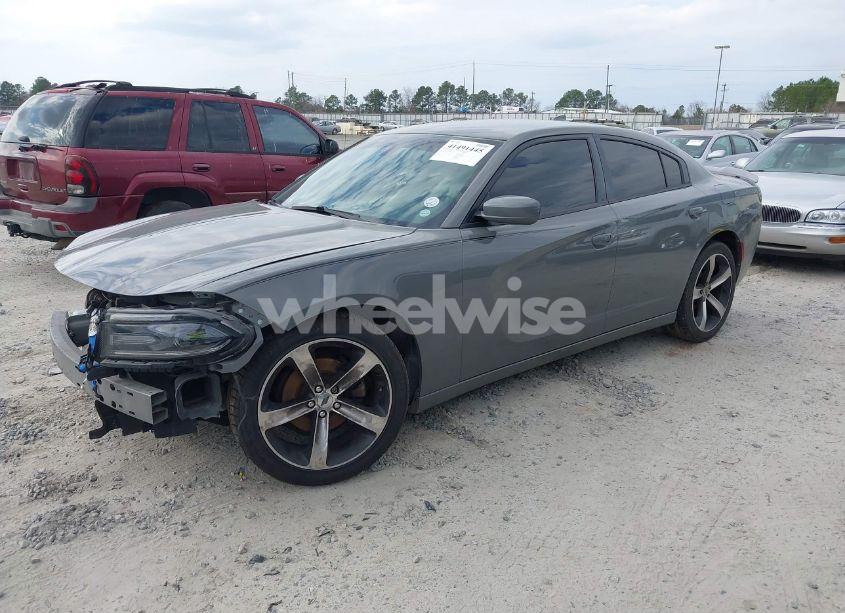 Photo 2 of 2017 Dodge Charger SXT RWD (VIN 2C3CDXHG4HH547893)