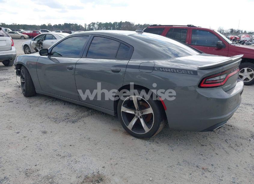 Photo 3 of 2017 Dodge Charger SXT RWD (VIN 2C3CDXHG4HH547893)
