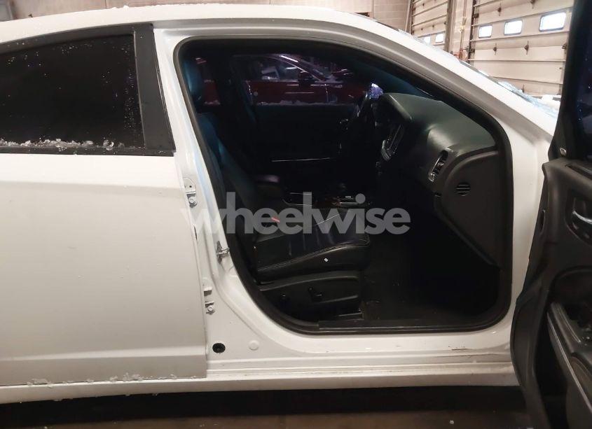 Photo 5 of 2012 Dodge Charger SXT (VIN 2C3CDXHG5CH270535)