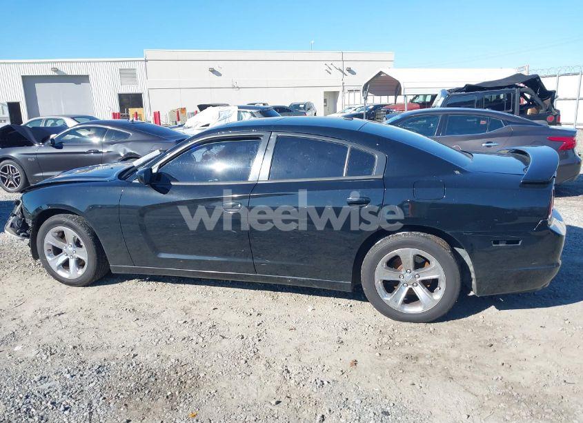 Photo 14 of 2013 Dodge Charger SXT PLUS (VIN 2C3CDXHG5DH570786)