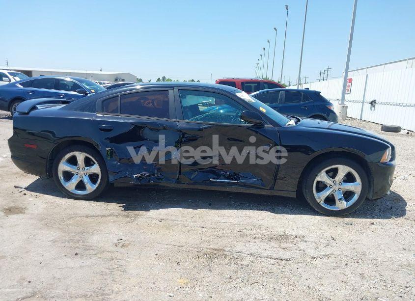 Photo 13 of 2014 Dodge Charger SXT (VIN 2C3CDXHG5EH256671)