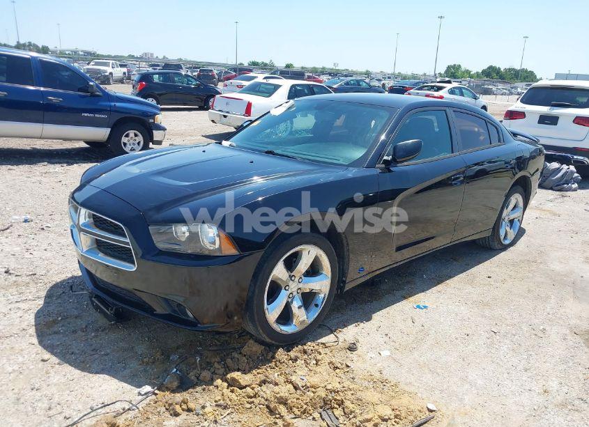 Photo 2 of 2014 Dodge Charger SXT (VIN 2C3CDXHG5EH256671)
