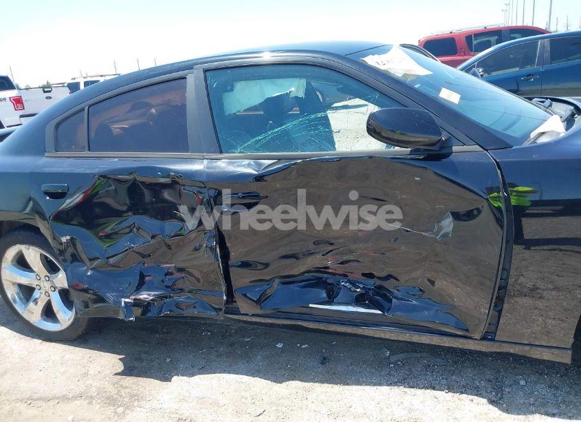 Photo 6 of 2014 Dodge Charger SXT (VIN 2C3CDXHG5EH256671)