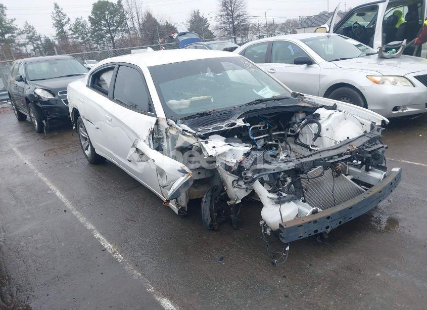 2015 Dodge Charger SXT (VIN 2C3CDXHG5FH734119) main photo