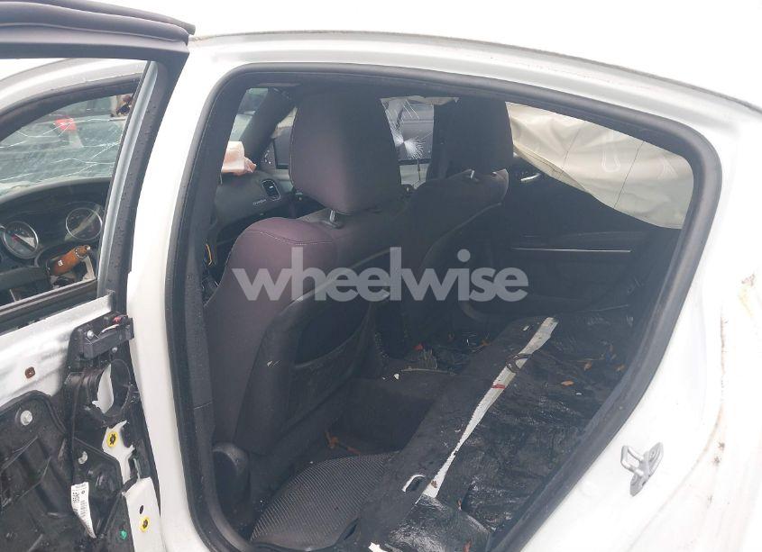 Photo 8 of 2015 Dodge Charger SXT (VIN 2C3CDXHG5FH734119)