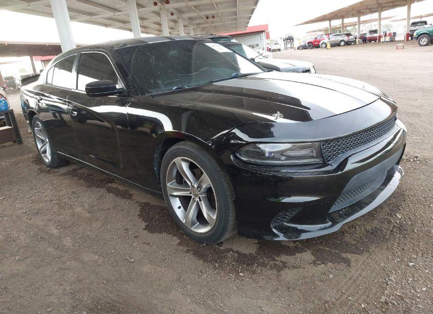 2016 Dodge Charger SXT (VIN 2C3CDXHG5GH215718) main photo