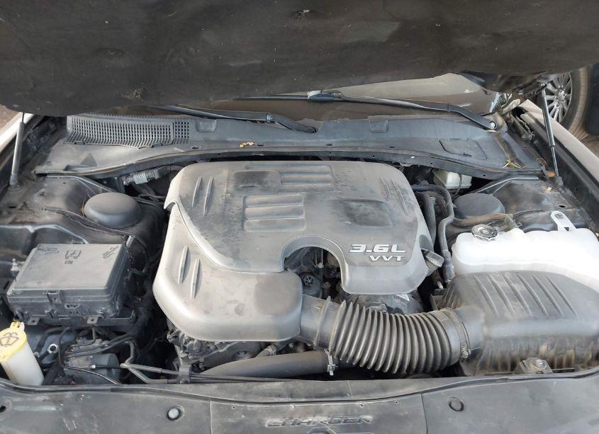 Photo 10 of 2016 Dodge Charger SXT (VIN 2C3CDXHG5GH215718)