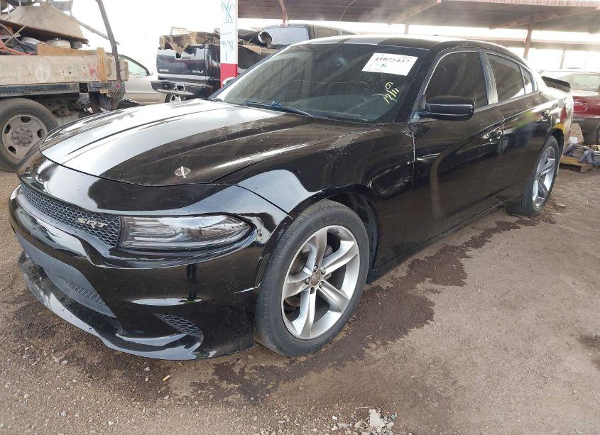 Photo 2 of 2016 Dodge Charger SXT (VIN 2C3CDXHG5GH215718)