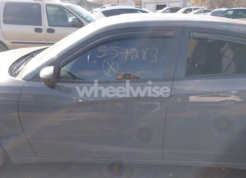 Photo 14 of 2017 Dodge Charger SXT RWD (VIN 2C3CDXHG5HH557283)