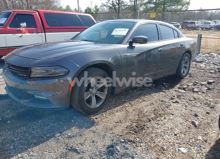 Photo 2 of 2017 Dodge Charger SXT RWD (VIN 2C3CDXHG5HH562340)