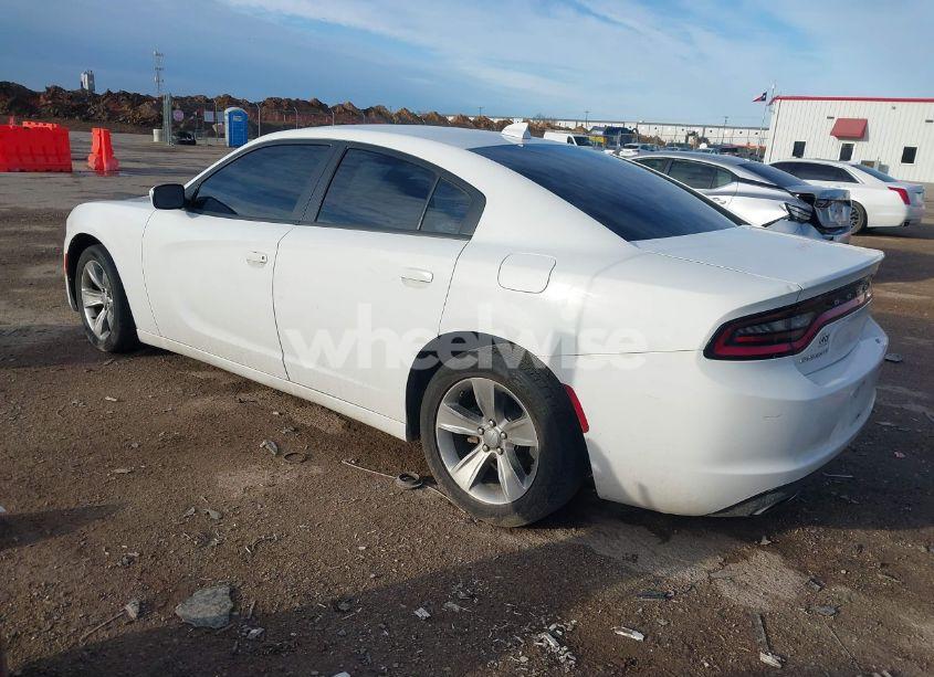 Photo 3 of 2017 Dodge Charger SXT RWD (VIN 2C3CDXHG5HH569255)