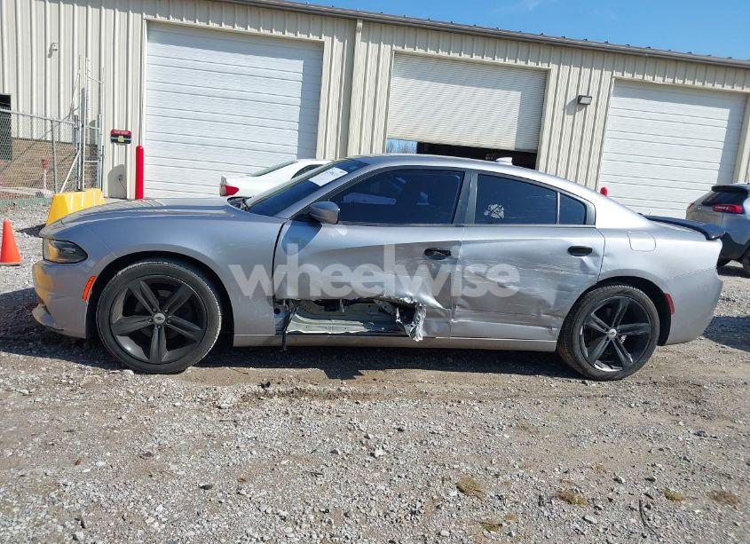 Photo 14 of 2018 Dodge Charger SXT PLUS RWD (VIN 2C3CDXHG5JH121037)