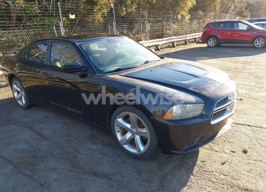 2013 Dodge Charger SXT PLUS (VIN 2C3CDXHG6DH537604) main photo