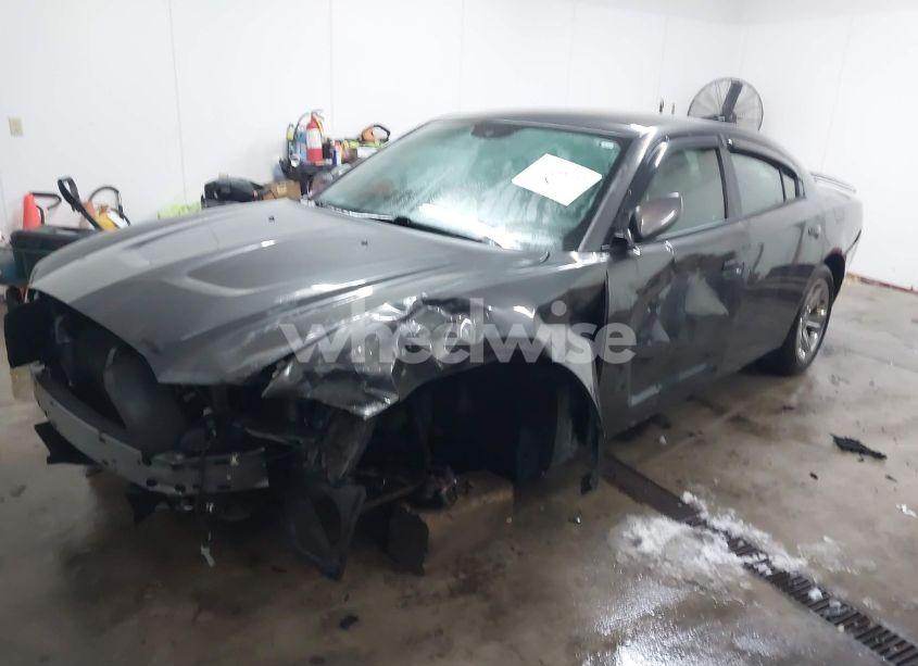 Photo 2 of 2013 Dodge Charger SXT (VIN 2C3CDXHG6DH701398)