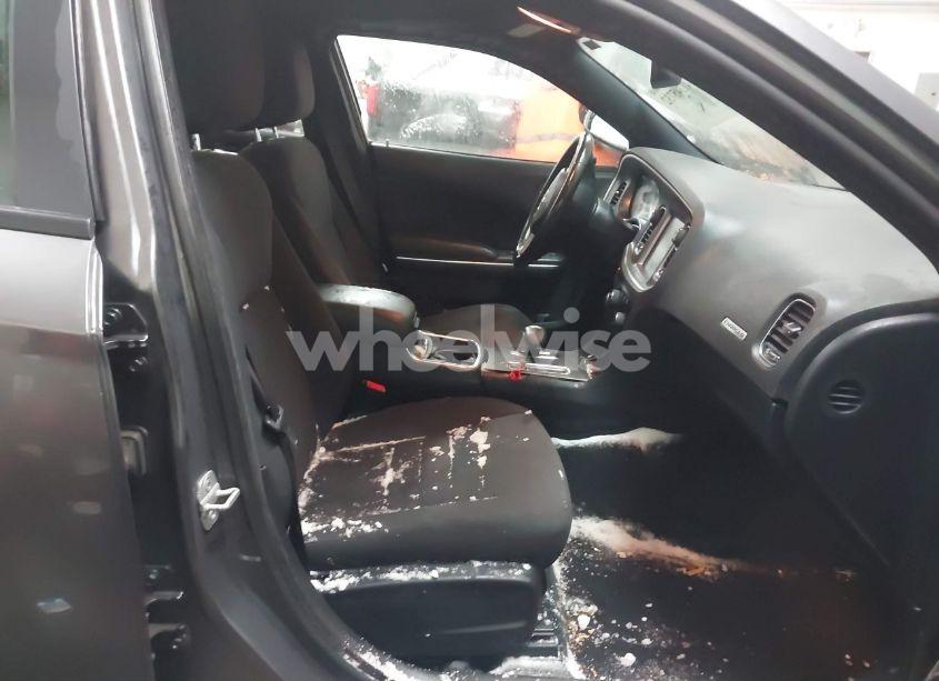 Photo 5 of 2013 Dodge Charger SXT (VIN 2C3CDXHG6DH701398)