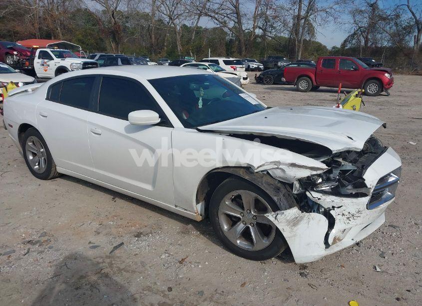 2014 Dodge Charger SXT PLUS (VIN 2C3CDXHG6EH207172) main photo