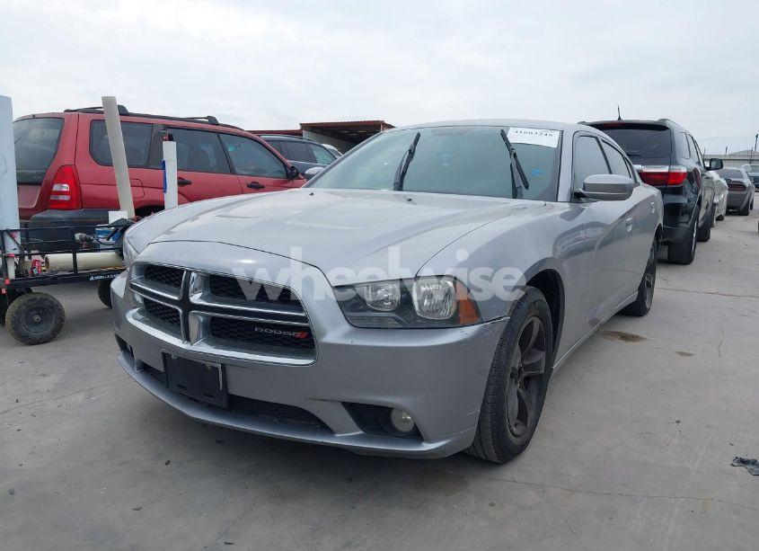 Photo 2 of 2014 Dodge Charger SXT (VIN 2C3CDXHG6EH239314)
