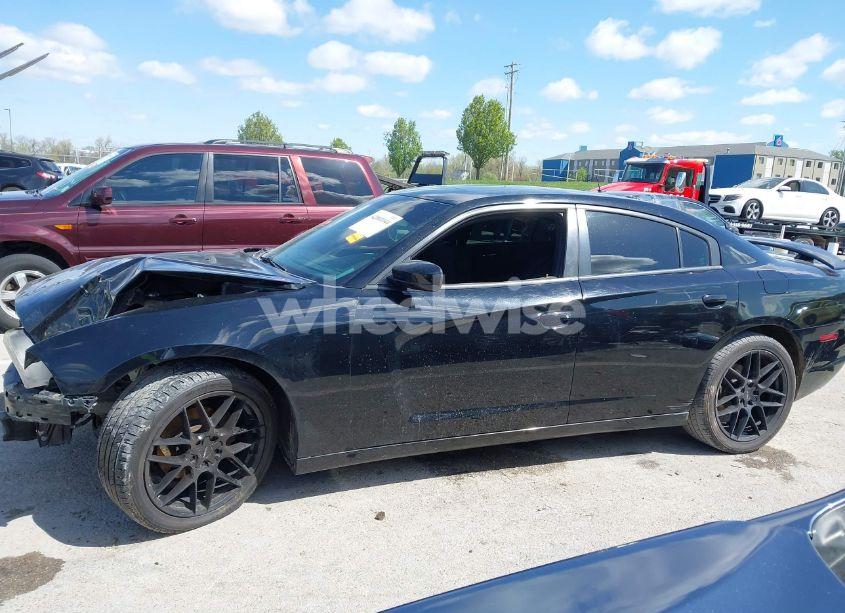 Photo 15 of 2014 Dodge Charger SXT (VIN 2C3CDXHG6EH329546)
