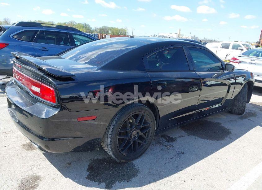 Photo 4 of 2014 Dodge Charger SXT (VIN 2C3CDXHG6EH329546)