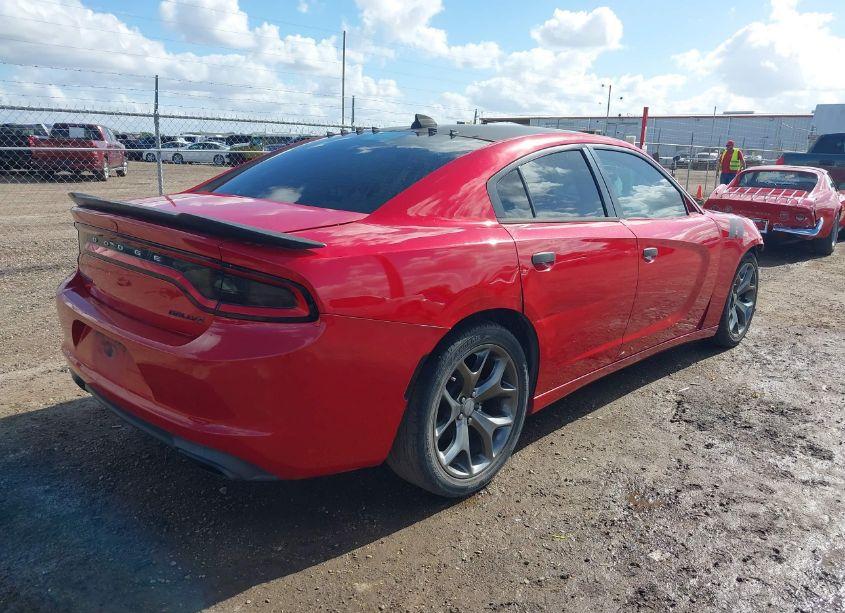 Photo 4 of 2015 Dodge Charger SXT (VIN 2C3CDXHG6FH886782)