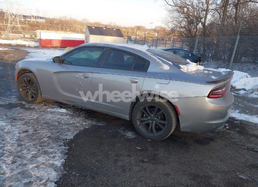 Photo 3 of 2016 Dodge Charger SXT (VIN 2C3CDXHG6GH132802)