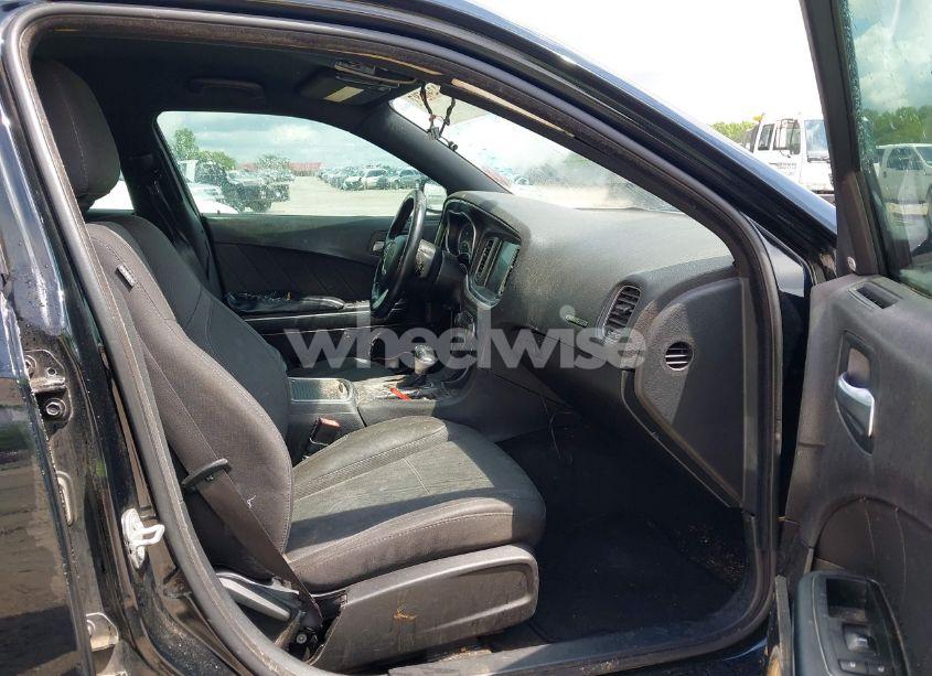 Photo 5 of 2016 Dodge Charger SXT (VIN 2C3CDXHG6GH222922)