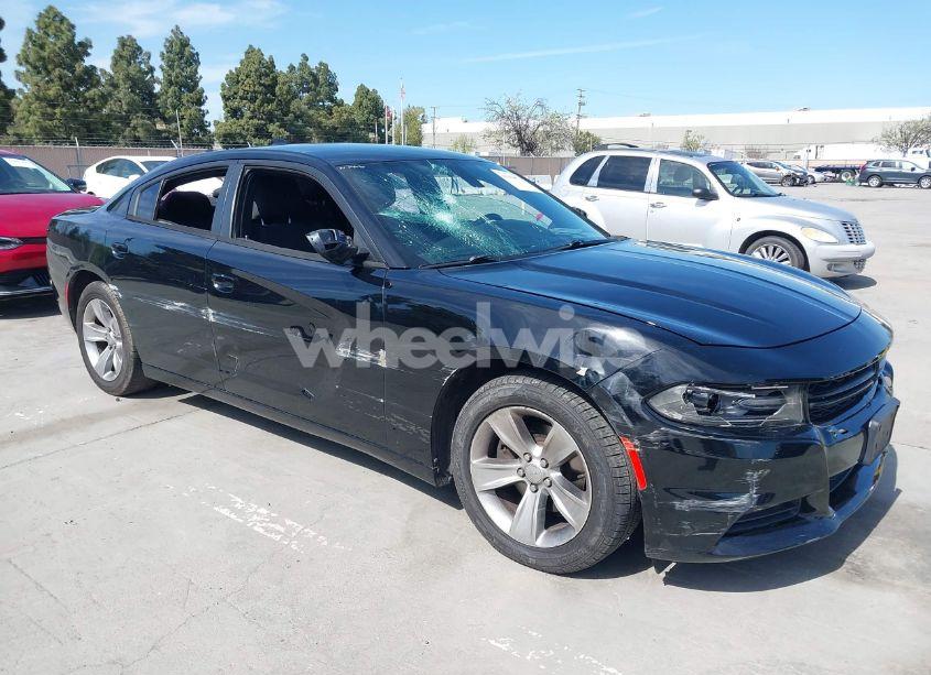 2017 Dodge Charger SXT RWD (VIN 2C3CDXHG6HH524597) main photo