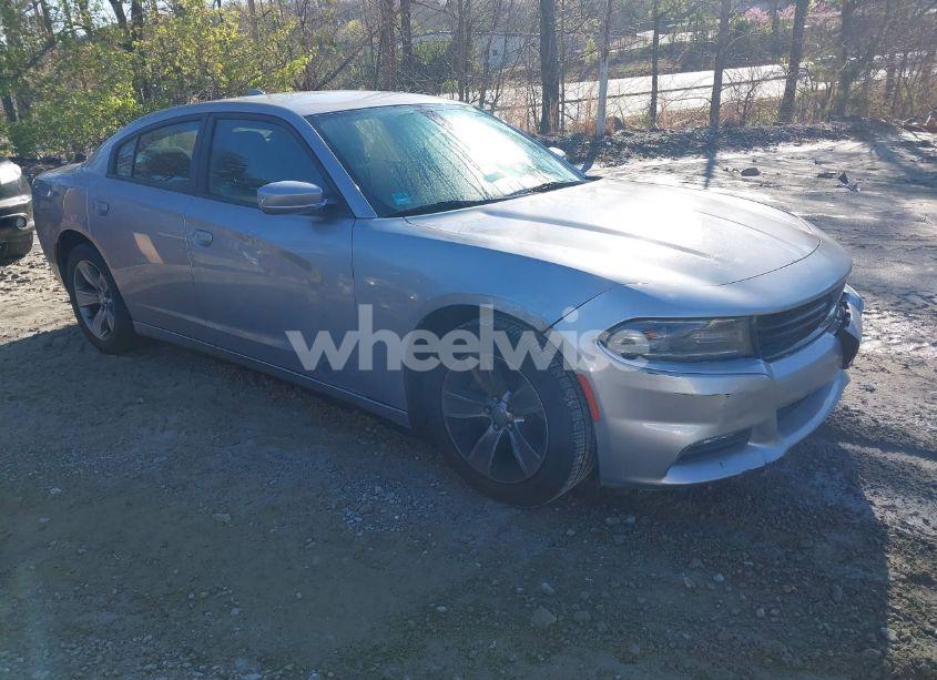 2017 Dodge Charger SXT RWD (VIN 2C3CDXHG6HH524762) main photo