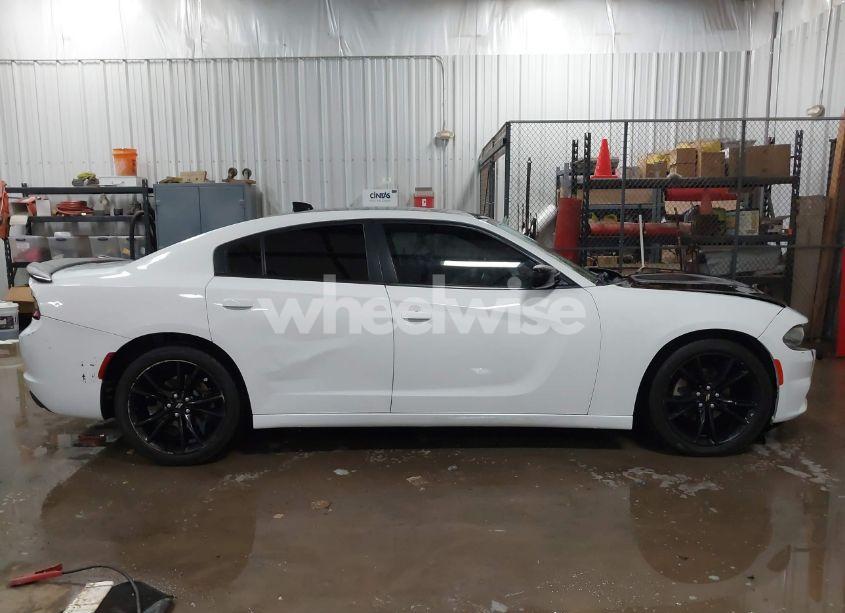 Photo 13 of 2017 Dodge Charger SXT RWD (VIN 2C3CDXHG6HH602036)