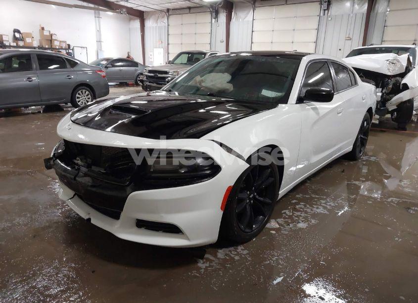 Photo 2 of 2017 Dodge Charger SXT RWD (VIN 2C3CDXHG6HH602036)