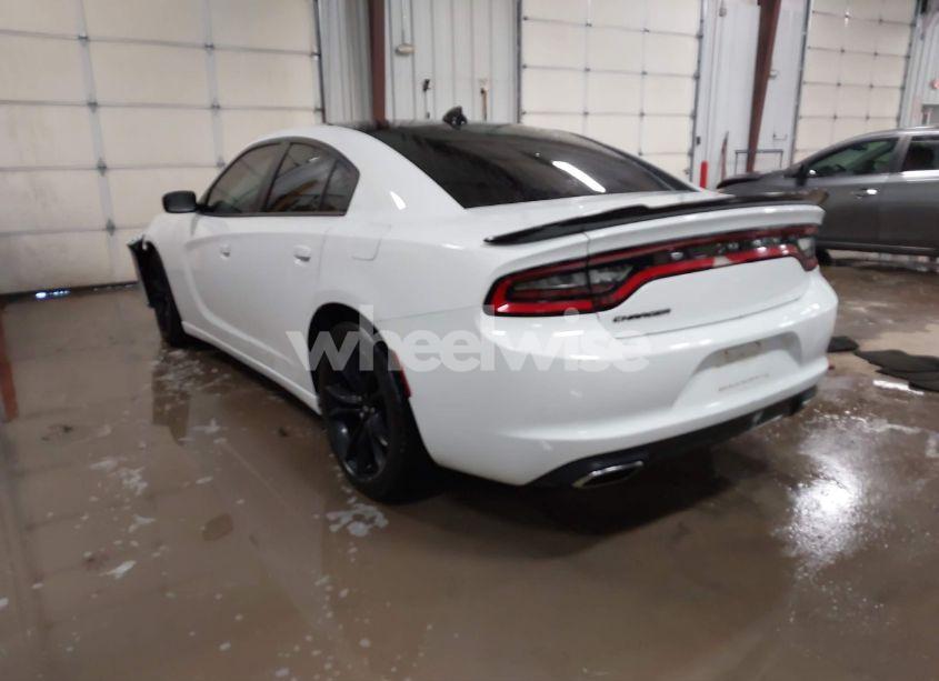 Photo 3 of 2017 Dodge Charger SXT RWD (VIN 2C3CDXHG6HH602036)