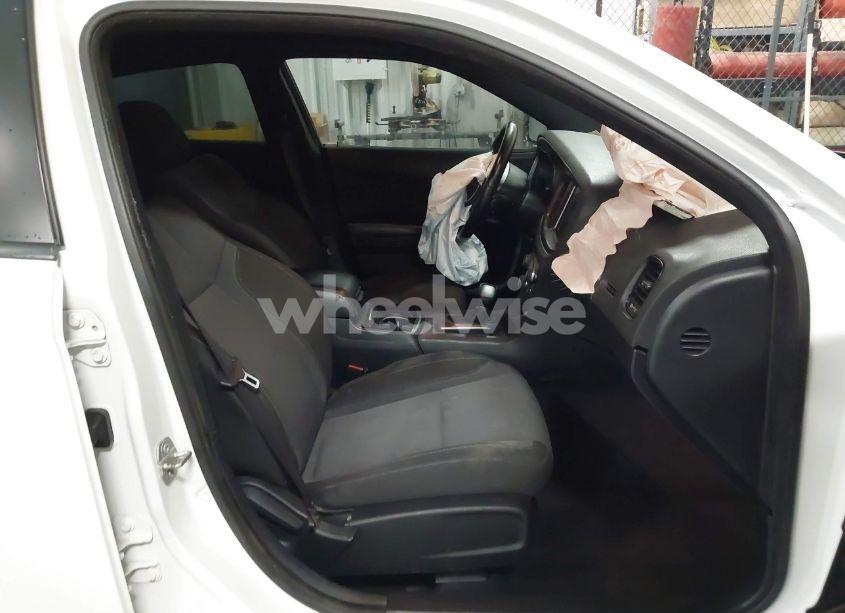 Photo 5 of 2017 Dodge Charger SXT RWD (VIN 2C3CDXHG6HH602036)