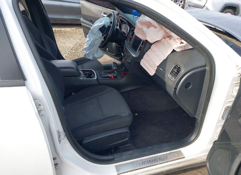 Photo 5 of 2017 Dodge Charger SXT RWD (VIN 2C3CDXHG6HH667324)