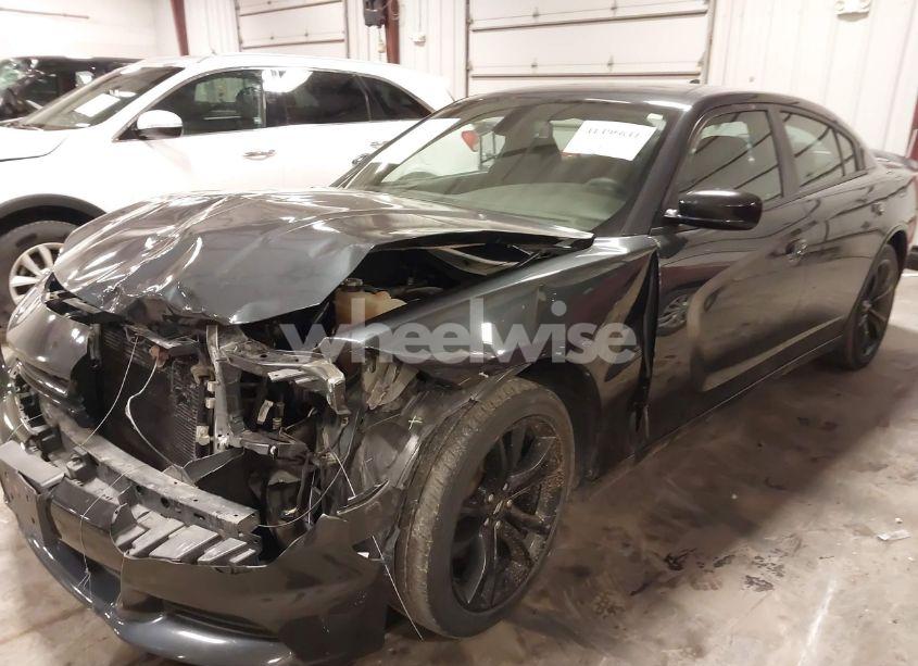 Photo 2 of 2018 Dodge Charger SXT PLUS RWD (VIN 2C3CDXHG6JH179321)
