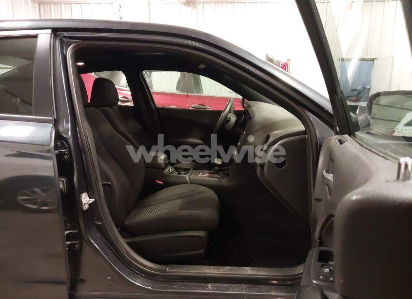 Photo 5 of 2018 Dodge Charger SXT PLUS RWD (VIN 2C3CDXHG6JH179321)