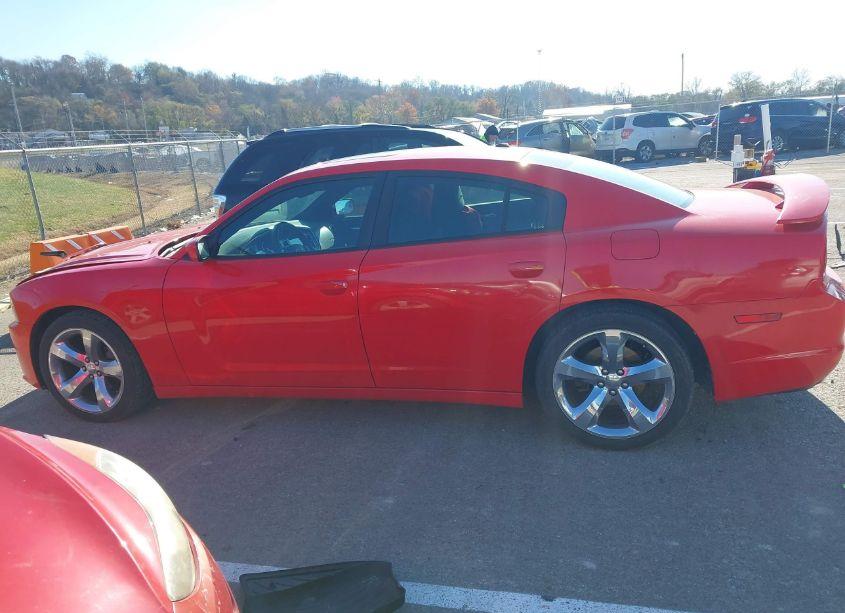 Photo 14 of 2013 Dodge Charger SXT (VIN 2C3CDXHG7DH654852)