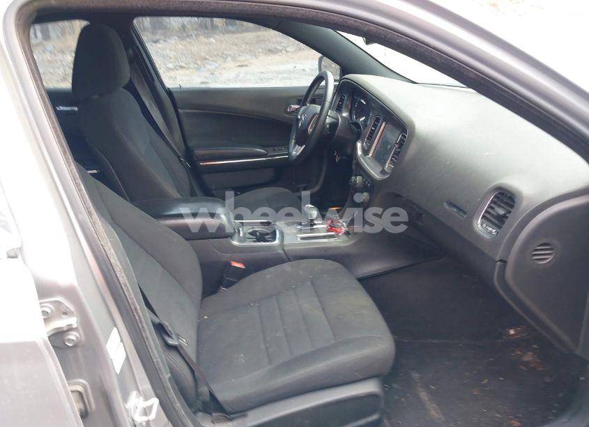 Photo 5 of 2014 Dodge Charger SXT (VIN 2C3CDXHG7EH346159)