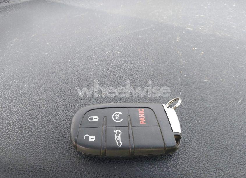 Photo 11 of 2015 Dodge Charger SXT (VIN 2C3CDXHG7FH738320)