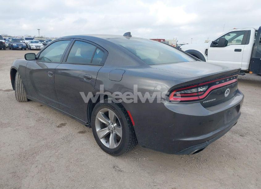 Photo 3 of 2015 Dodge Charger SXT (VIN 2C3CDXHG7FH738320)