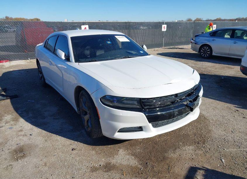 2015 Dodge Charger SXT (VIN 2C3CDXHG7FH886726) main photo