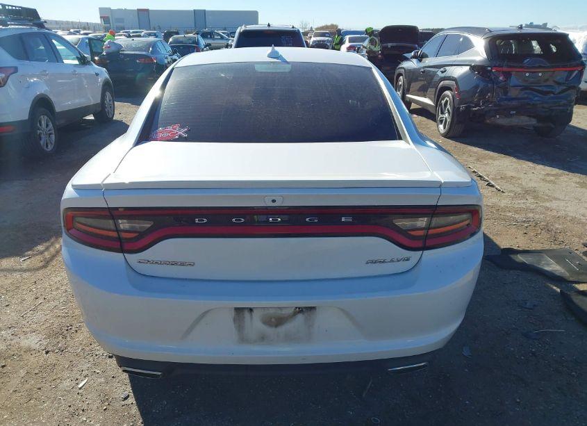 Photo 16 of 2015 Dodge Charger SXT (VIN 2C3CDXHG7FH886726)