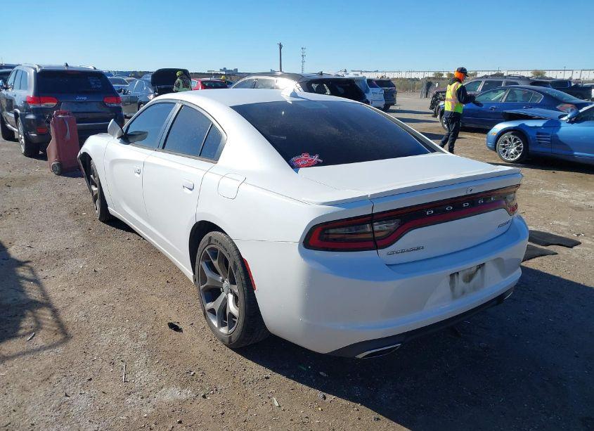 Photo 3 of 2015 Dodge Charger SXT (VIN 2C3CDXHG7FH886726)