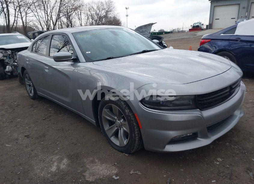 2016 Dodge Charger SXT (VIN 2C3CDXHG7GH131982) main photo
