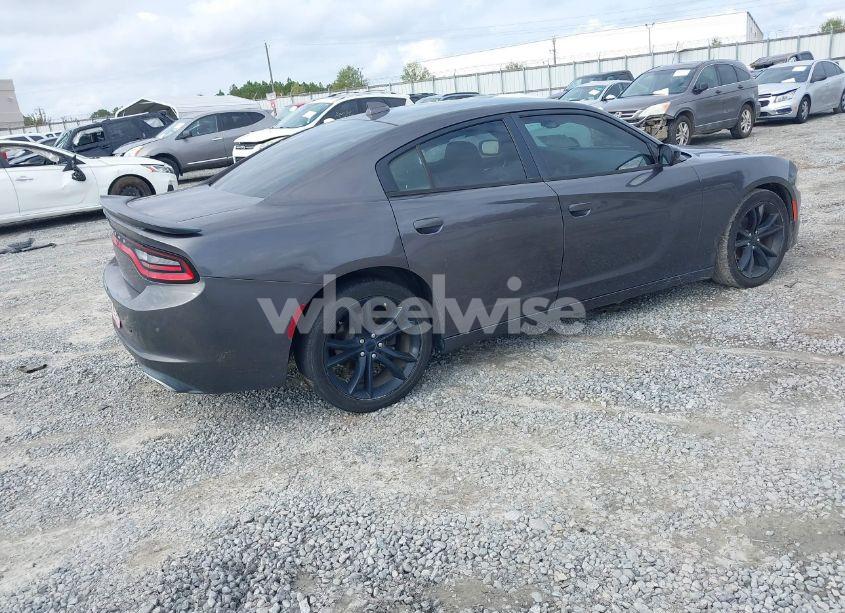 Photo 4 of 2016 Dodge Charger SXT (VIN 2C3CDXHG7GH228910)